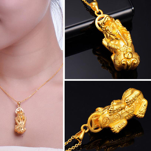GoldPixiuNecklace4.jpg
