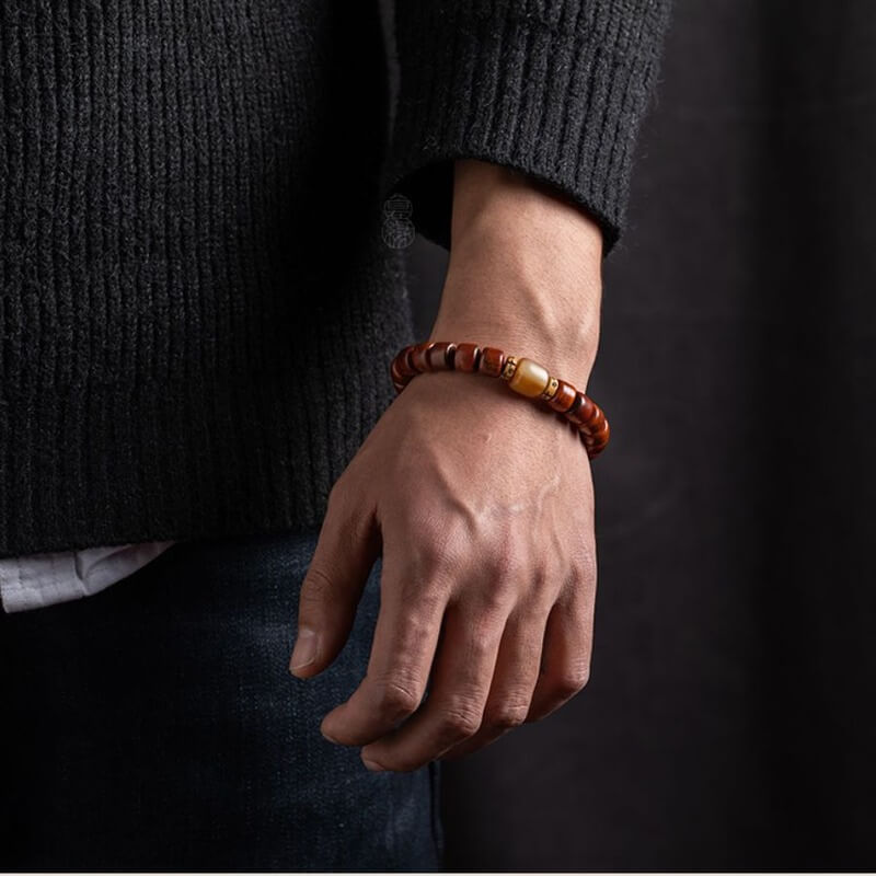IW1299yakbonebracelet_1_1.jpg