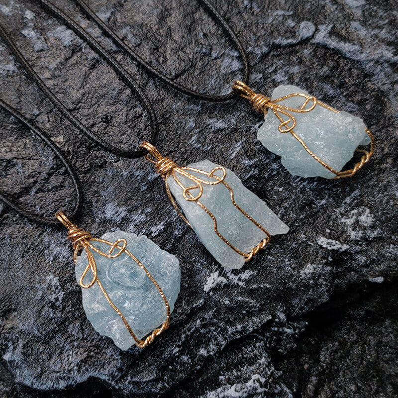 RawAquamarineCrystalPendantNecklace1.jpg