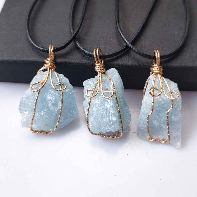 RawAquamarineCrystalPendantNecklace3.jpg