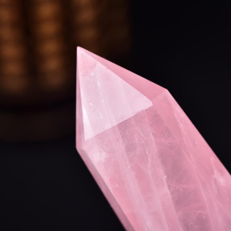 RoseQuartzWand-HeartChakraHealing1.jpg