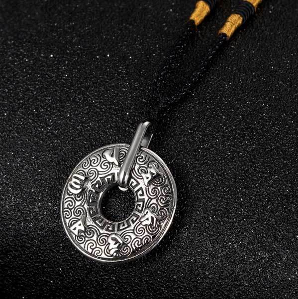 Tibetan-Mani-Mantra-Necklace4.jpg