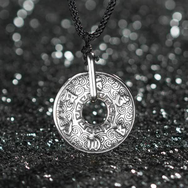 Tibetan-Mani-Mantra-Necklace5.jpg