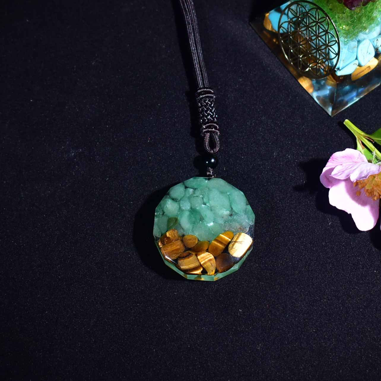 TreeofLifeOrgoniteNecklace-EnergyProtection4.jpg